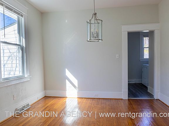 5th image of 4705 Surrey Ave NW