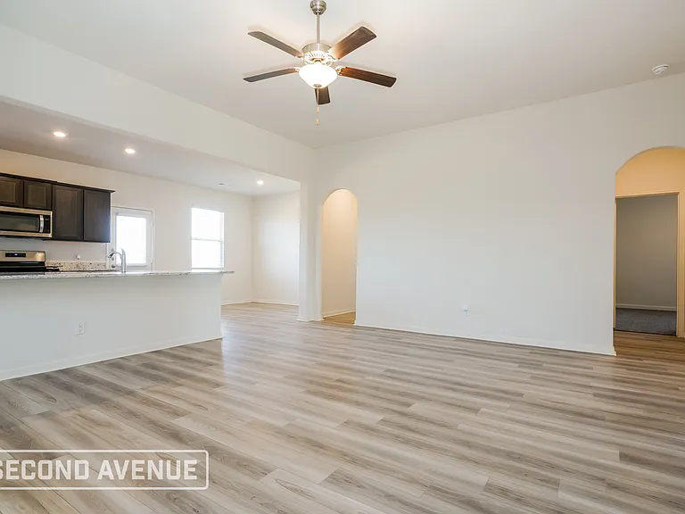 428 Condie Russell Ave — Photo 8