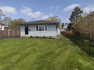 1105 Rathbone Ave, Aurora, IL 60506