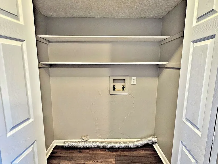 Avalon Cove Townhomes — Photo 51