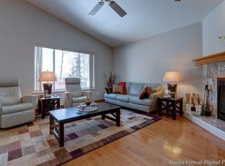 19442 Highland Ridge Dr, Eagle River, AK 99577
