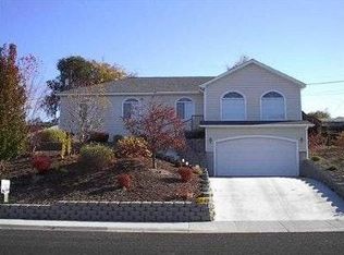 2041 S Beaumont Dr, Moses Lake, WA 98837