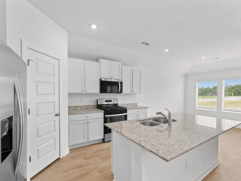 3060 Laredo Ln — Photo 5