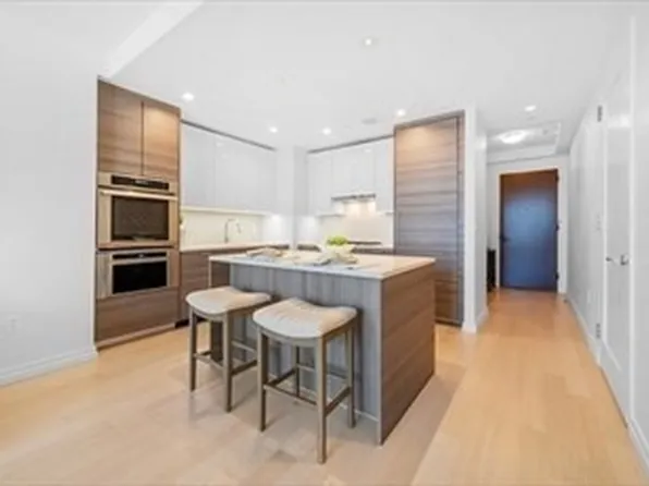 1 Franklin St Unit 2406, Boston, MA 02110