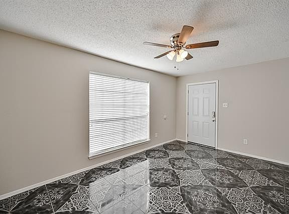 5th image of 8002 Cambridge Cir APT B
