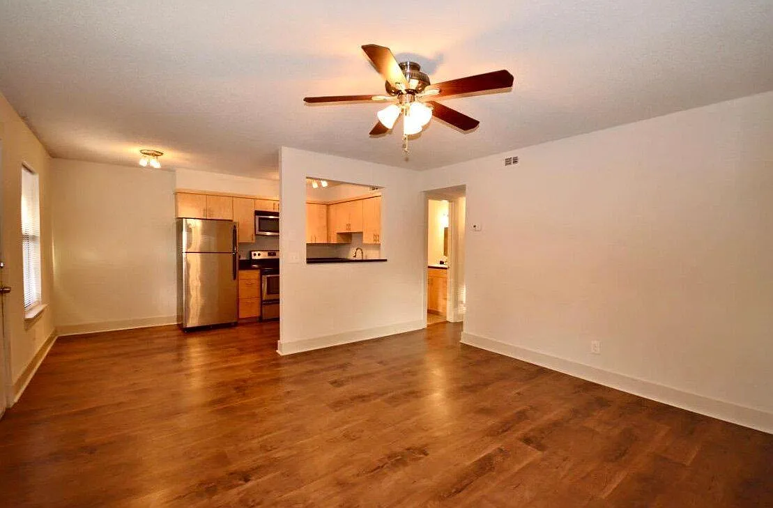 2 bed, $1,200 — Photo 3