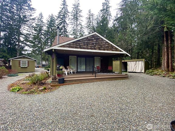 3rd image of 310 N Mount Christie Drive