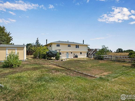 5th image of 325 Gerry Dr