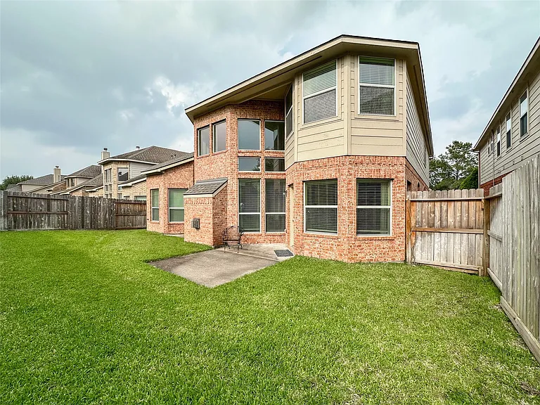 6118 Coastal Grove Ln — Photo 33