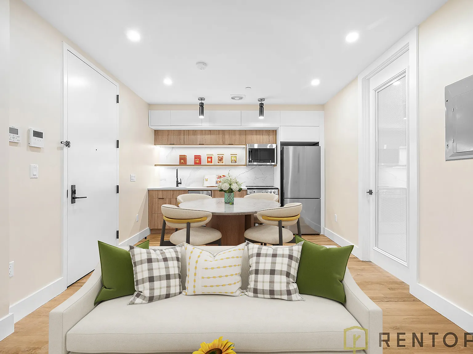 28 Richardson Street — Photo 2