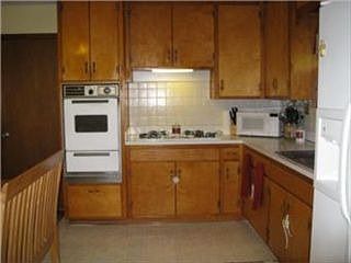 4th image of 7822 Ella Ave