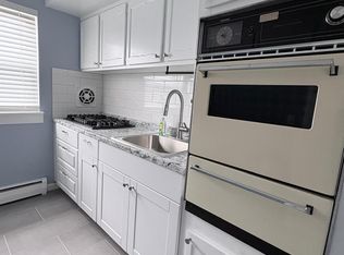 55 Gill Ln APT 16, Iselin, NJ 08830