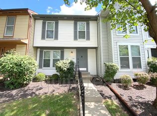 812 Woodlyn Dr S, Cincinnati, OH 45230