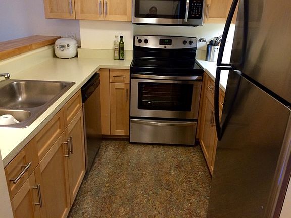 4th image of 601 Van Ness Ave APT 304