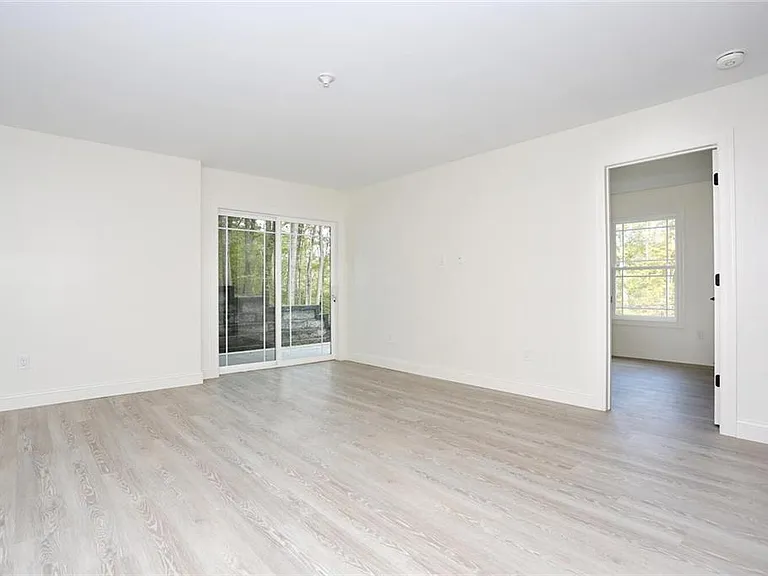 1097 Route 211 W — Photo 25