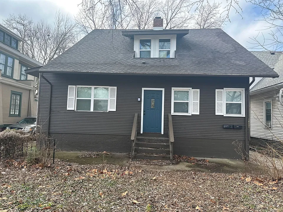 1407 S 4th St