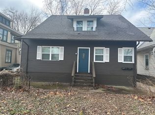 1407 S 4th St #1, Springfield, IL 62703