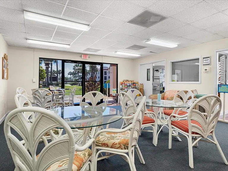 Building's Lounge