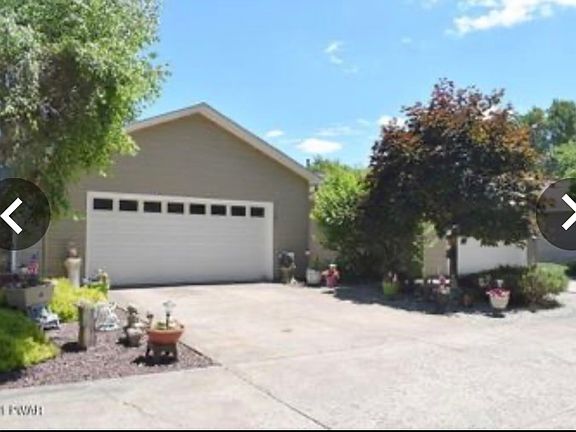 3rd image of 22 Twin Willows Dr