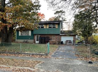 5 Illinois Ave, Jackson, NJ 08527