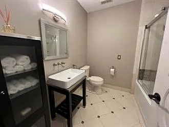 9 W River St #2 — Photo 10