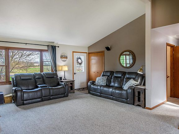 5th image of 7361 Meadowridge Dr