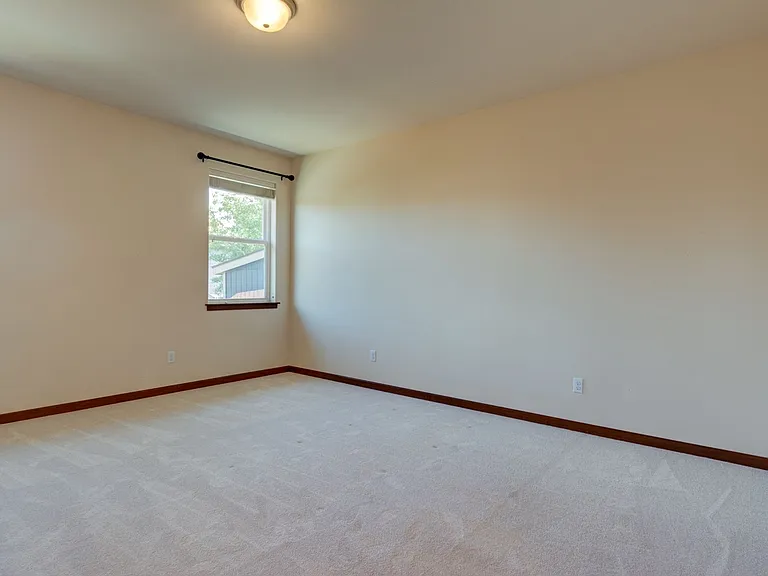 1640 SW Downfield Way — Photo 18