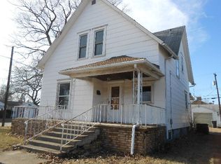 102 Cronkhite Ave, Danville, IL 61832