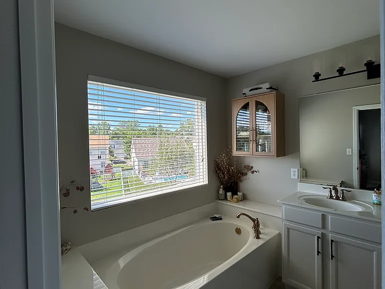 Ashboro Dr — Photo 22