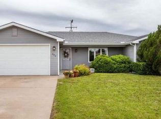 402 Palomino Ln, Ogden, KS 66517