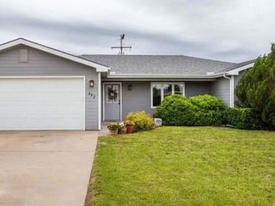402 Palomino Ln, Ogden, KS, 66517