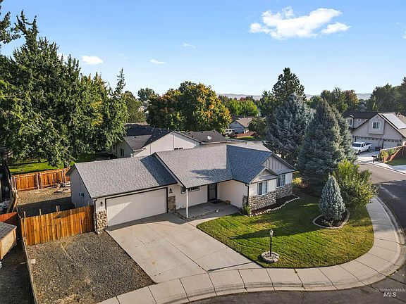 2nd image of 379 N Procyon Pl