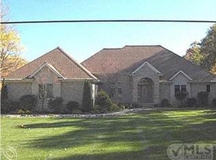 1324 Kendra Ln, Howell, MI 48843