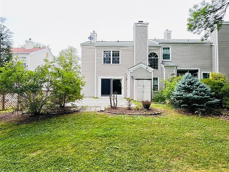 222 Long Meadow Rd — Photo 26