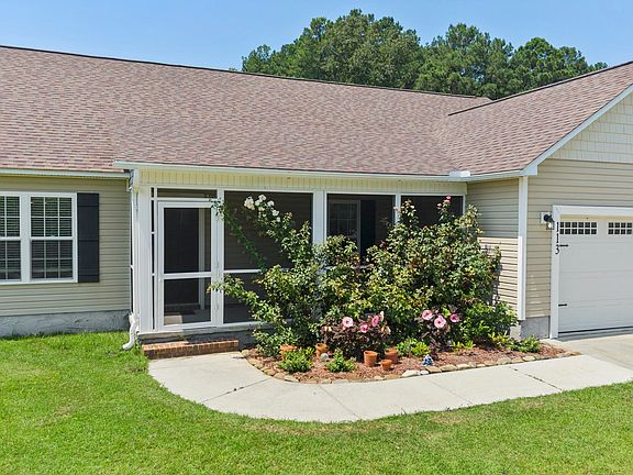 3rd image of 113 Quail Hollow Drive