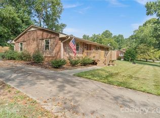 846 Meadow Lane Dr, Newton, NC 28658