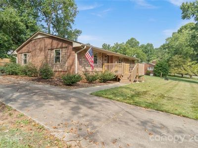 846 Meadow Lane Dr, Newton, NC, 28658