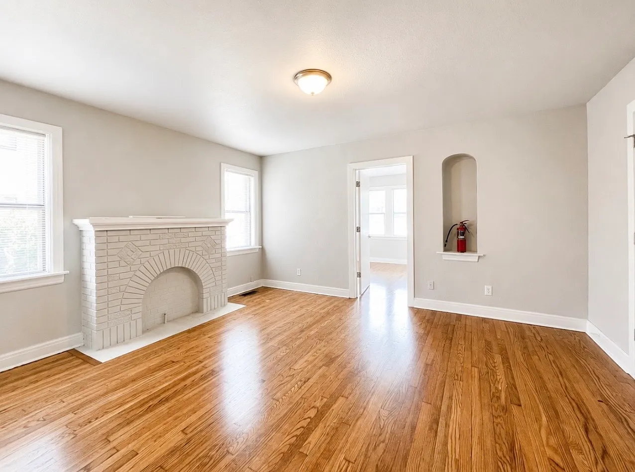 835 East Drive - 6 — Photo 4