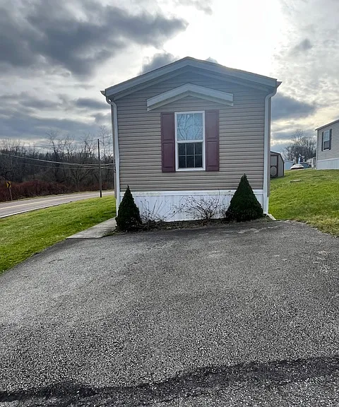 Hillside Estates — Photo 3