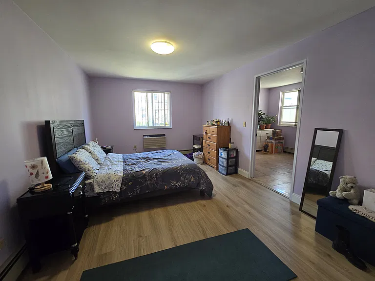 34-42 35th St #2 — Photo 8