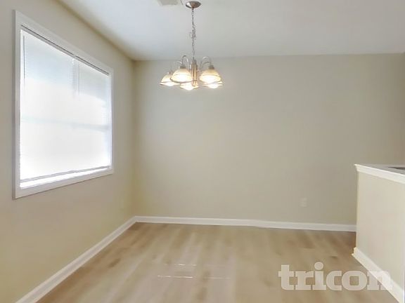 4th image of 103 Fairfax Dr