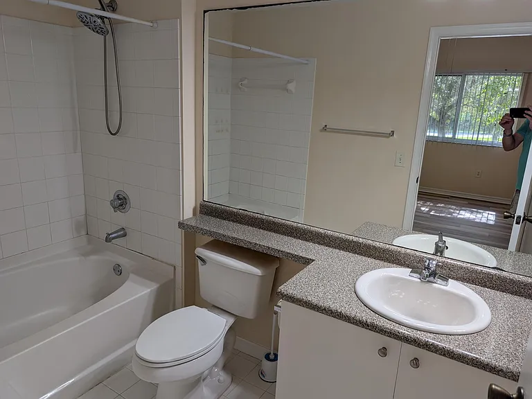 350 Crestwood Cir #201 — Photo 16