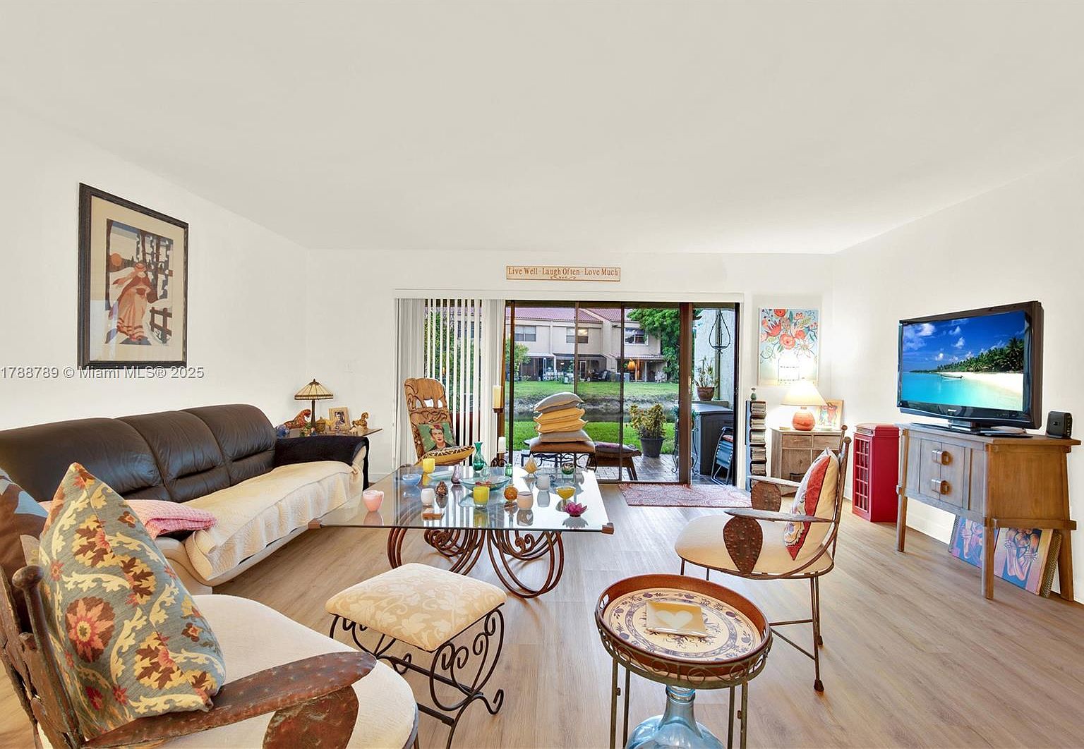 3904 Estepona Ave #8D2