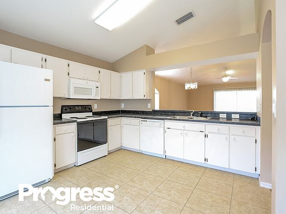 5th image of 5504 Lindburg St