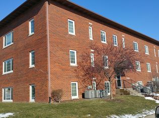 201 Grandview Ct, Iowa City, IA 52246