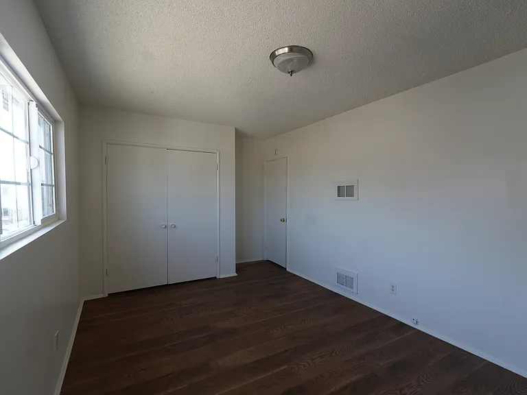 201 Grandview Dr #205-1/2 — Photo 11