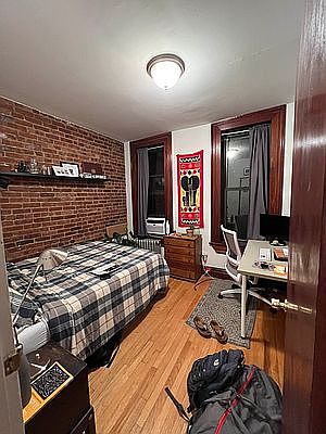 5th image of 324 E 94th St #5FR