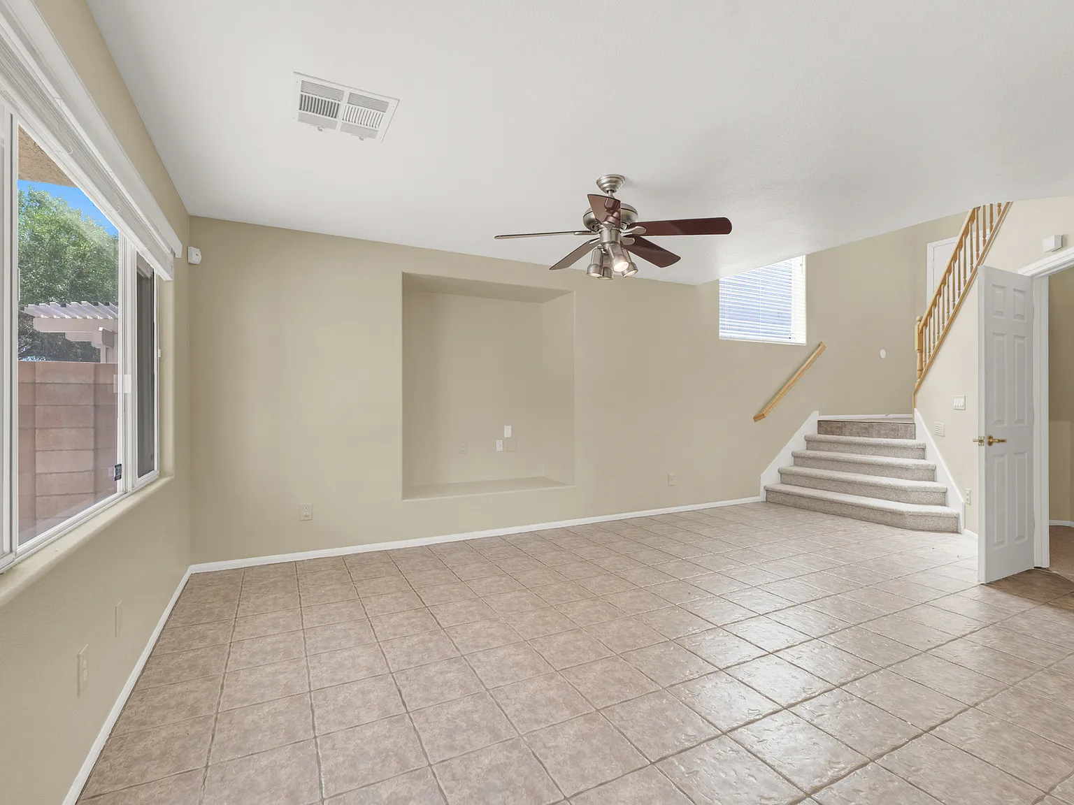 224 Emerald Vista Way — Photo 2