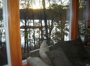 1029 Falling Waters Blvd, Lackawaxen, PA 18435