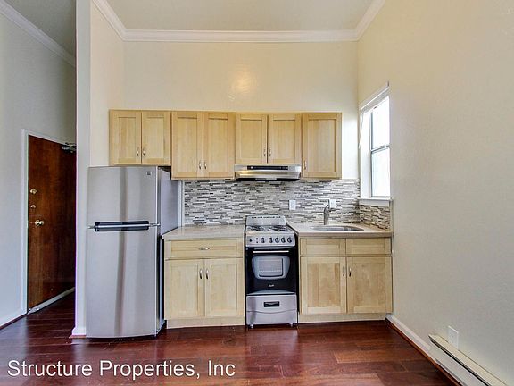 4th image of 2228 Union St APT 110